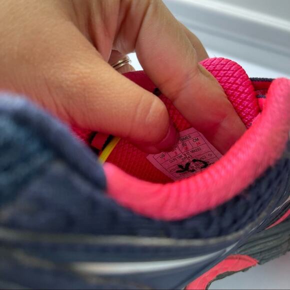 The North Face ultra equity running shoes size 7 vibram - Picture 7 of 7